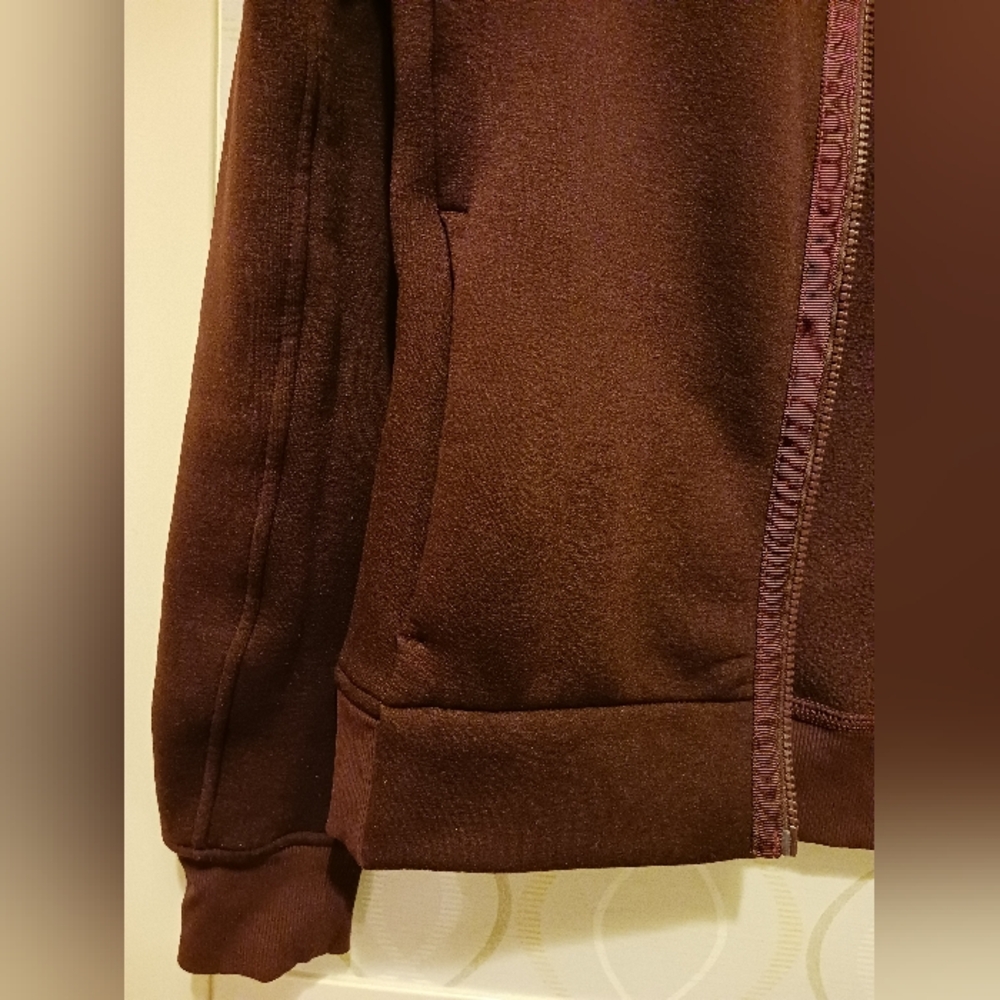 Lululemon Athletica Deep Purple Lightweight Jacket EUC Barely Worn - Picture 4 of 14